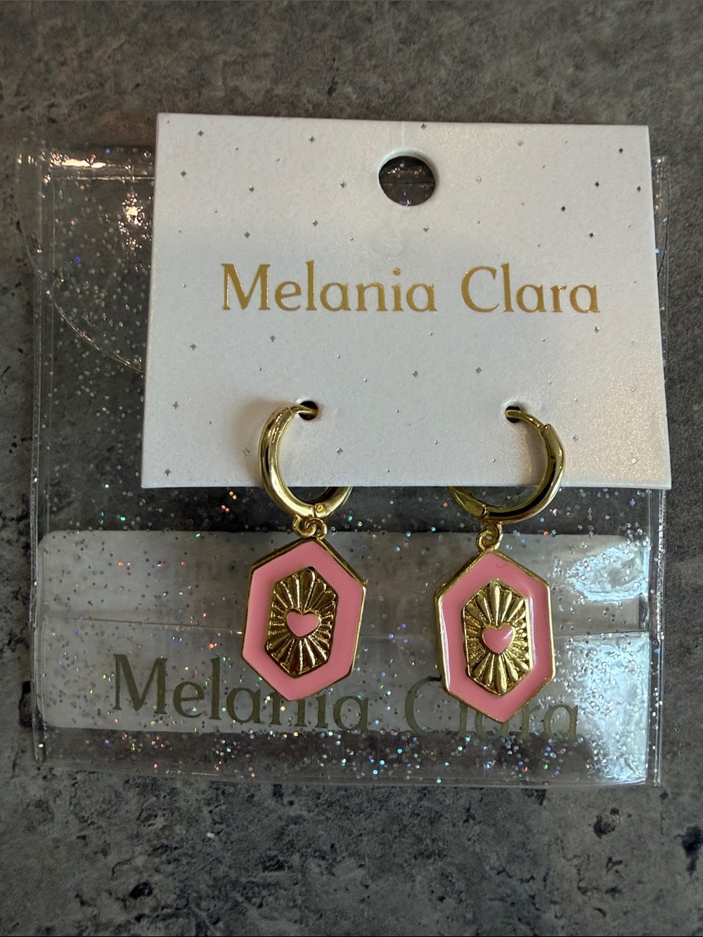 NWT Melania Clara Gold & Pink Heart Sunburst Drop Hoop Earrings